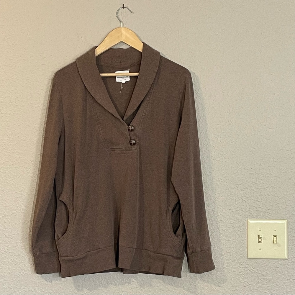 Banana Republic Factory two button fold over collar sweatshirt. Women’s size XL - Picture 2 of 7